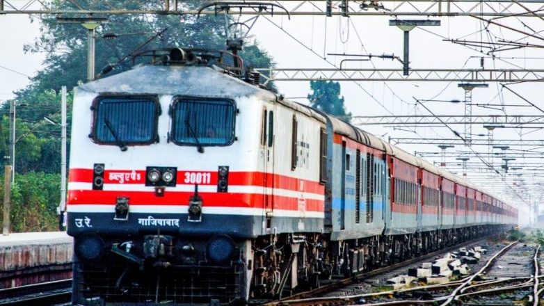 भोपाल रेल यात्रियों के काम की खबर:झांसी-हड़पसर-झांसी के बीच फेस्टिवल स्पेशल ट्रेन 3 नवंबर से; दोनों तरफ से 3-3 ट्रिप