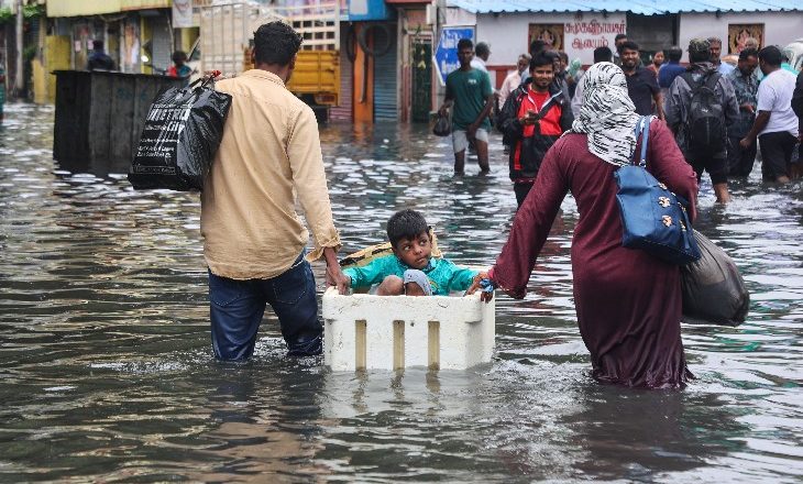 चेन्नई में बारिश का कहर:4 जिलों में दो दिन के लिए स्कूल बंद; बचाव कार्य में लगी हैं NDRF की 4 टीमें