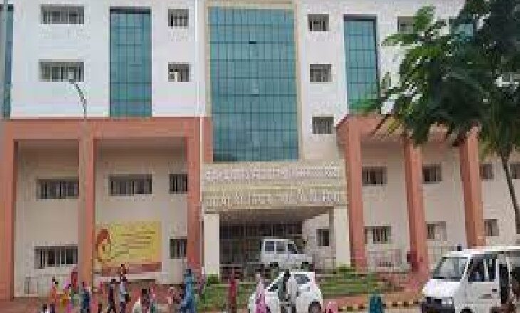 जिला अस्पताल में सूचना का अधिकार नहीं लागू होता:कोरोना काल में दान में मिले सामग्रीयों का ब्यौरा देने पर आना-कानी कर रहा है विभाग