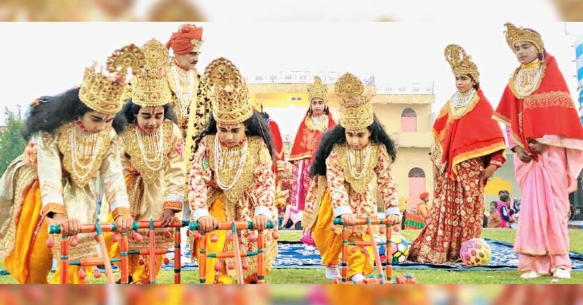 रामलीला एक ही परिवार की 4 पीढ़ी कर रहे अभिनय:सबसे पहले 1901 में उमाशंकर चतुर्वेदी बने थे गणेशजी, 121 साल बाद चौथी पीढ़ी के कपिल बने विश्वामित्र के शिष्य