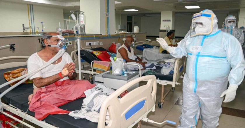 कोरोना देश में LIVE:24 घंटे में 2.71 लाख नए केस, 314 की मौत; तीसरी लहर में पहली बार कुल एक्टिव केस 15 लाख के पार