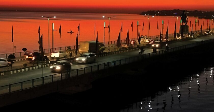 MP में सर्द हवाओं से लुढ़केगा पारा:धूप में चमक तो रहेगी, लेकिन ठंडक बनी रहेगी; जबलपुर समेत 15 जिलों में हो सकती है बारिश