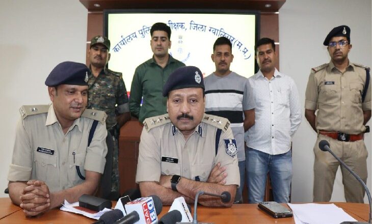 73 साल का बूढ़ा चला रहा था खतरनाक चोर गैंग:पॉश एरिया थे टारगेट; लग्जरी कारों में चलते, जिस स्टेट में घुसते, वहां की नंबर-प्लेट लगा लेते