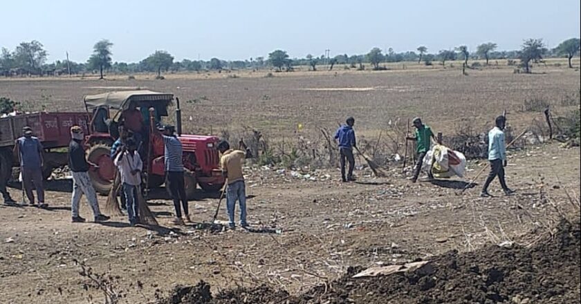 गंजबासौदा में स्वच्छता सर्वेक्षण की तैयारियों में जुटी नपा:वेस्ट मैनेजमेंट प्लांट की मशीनों का हुआ सफल ट्रायल, नपा कर्मचारियों ने 70 टन कचरा किया साफ, रिसाइक्लिंग से 7 लोगों को मिलेगा रोजगार