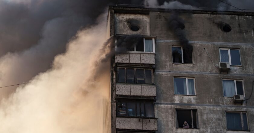 यूक्रेन पर हमले का 21वां दिन LIVE:यूक्रेन का दावा- रूसियों ने मरियुपोल के अस्पताल पर कब्जा किया, 400 बंधक; कीव में 35 घंटे का कर्फ्यू