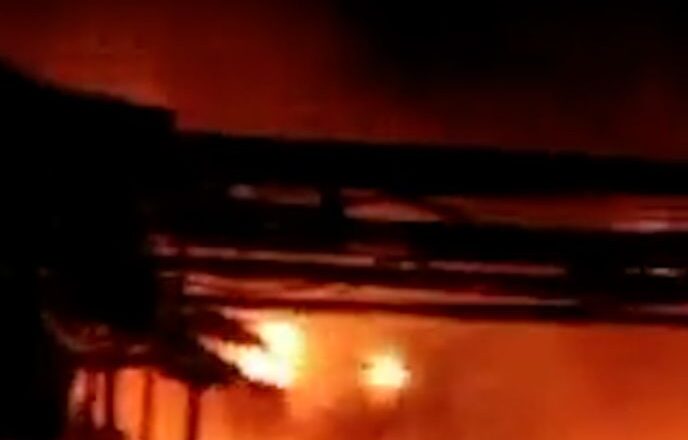 आंध्रप्रदेश में आग से 6 मजदूर जिंदा जले-एलुरु की केमिकल फैक्ट्री में गैस लीक होने से हादसा; 13 जख्मी, 4 की हालत गंभीर