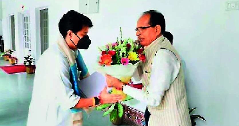 भाजपा में महापौर पद को लेकर बैठक में खींचतान के बीच अटका ऐलान