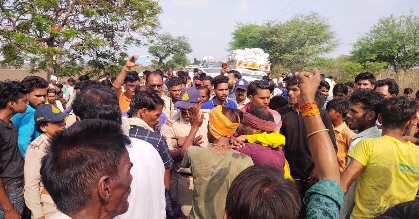 वेयर हाउस में कार्यरत हम्माल की मौत, परिजनों ने किया चक्काजाम