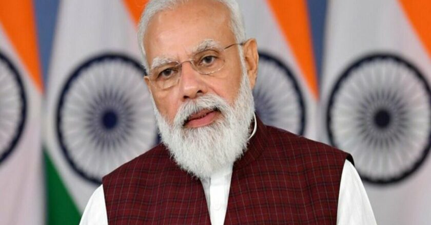उत्तर प्रदेश के झांसी मेडिकल कॉलेज में आग लगने से 10 नवजात बच्चों की दर्दनाक मौत हो गई है।