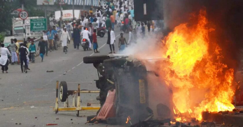 पैगंबर पर टिप्पणी को लेकर देश के कई शहरों में विरोध प्रदर्शन-हिंसा-आगजनी