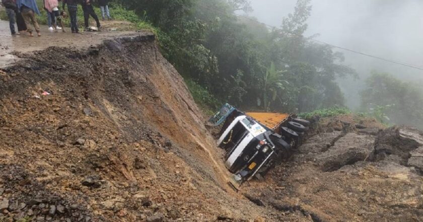 नोनी में भूस्खलन में अब तक 20 की मौत, 44 लोग अभी लापता