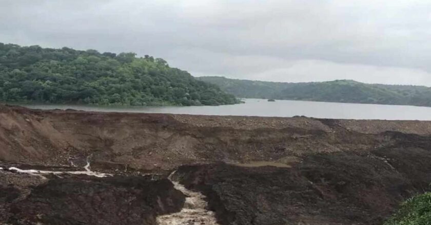 कारम डैम के बाद अब इस बड़े डैम में लीकेज से मचा हड़कंप, लगातार बढ़ रहा जल स्तर
