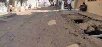 सड़कों के बुरे हाल, भूमिपूजन पर रहा जोर, कार्य की शुरूआत कमजोर