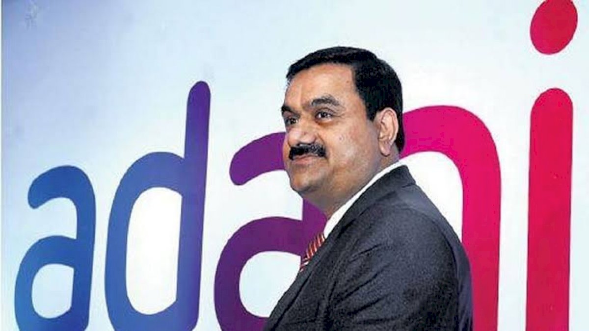 हिंडनबर्ग रिपोर्टः अब अमीरों की टॉप-20 लिस्ट से भी बाहर हुए गौतम अडानी, बीते 24 घंटे में 10.7 अरब डॉलर गंवाए