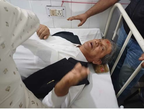 सड़क हादसे में उत्तराखंड के पूर्व सीएम हरीश रावत सहित तीन लोग घायल, रेफर