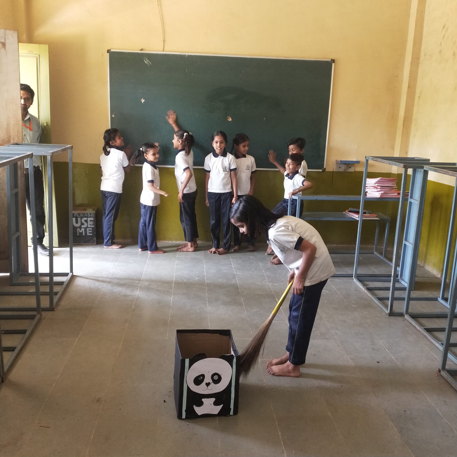 मॉडल पब्लिक स्कूल में हुआ  स्वच्छ्ता ही सेवा है अभियान के तहत कार्यक्रम