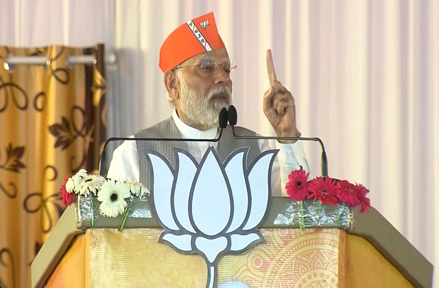 पीएम नरेन्द्र मोदी का कांग्रेस पर बड़ा प्रहार, बोले- ‘फिल्मी है कांग्रेस, उनके डायलॉग, घोषणाएं सब फिल्मी हैं’