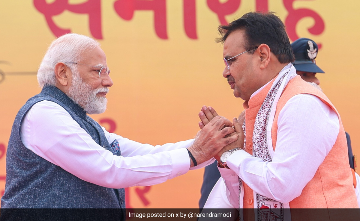 नए साल में 2.50 लाख लोगों को सरकारी नौकरियां, किसानों को 12000 रुपए और 450 रुपए में गैस सिलेंडर देगी राजस्थान सरकार