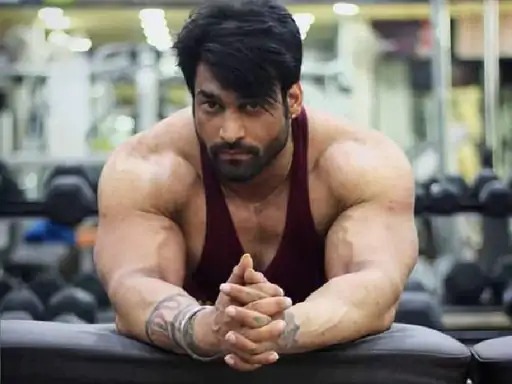 जिम में प्रोटीन के हैवीडोज से युवती की तबीयत बिगड़ी, शिकायत करने पर जिम ट्रेनर ने पीट डाला