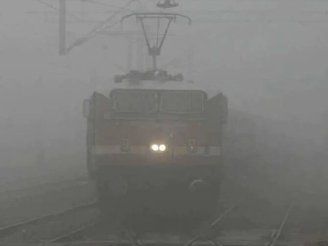 भीषण कोहरे की चपेट में पूरा मध्यप्रदेश, फ्लाइट और ट्रेनें प्रभावित