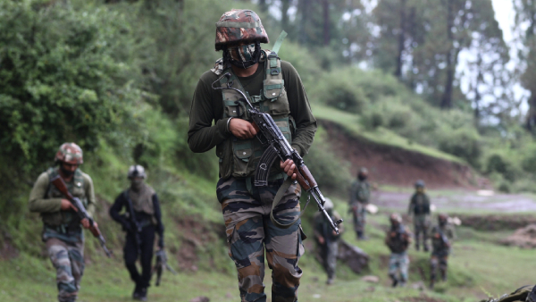 वित्तीय कार्रवाई कार्य बल (FATF) ने एक बड़ा खुलासा करते हुए कहा कि भारत को जम्मू-कश्मीर (Jammu Kashmir) और उसके आसपास सक्रिय इस्लामी स्टेट (Islamic States) और अलकायदा गुटों से खतरा है।