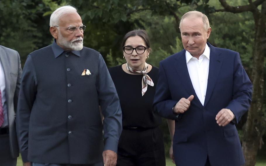 5 साल के बाद रूस पहुंचे PM मोदी, रसिया के पहले डिप्टी पीएम ने की प्रधानमंत्री की अगवानी