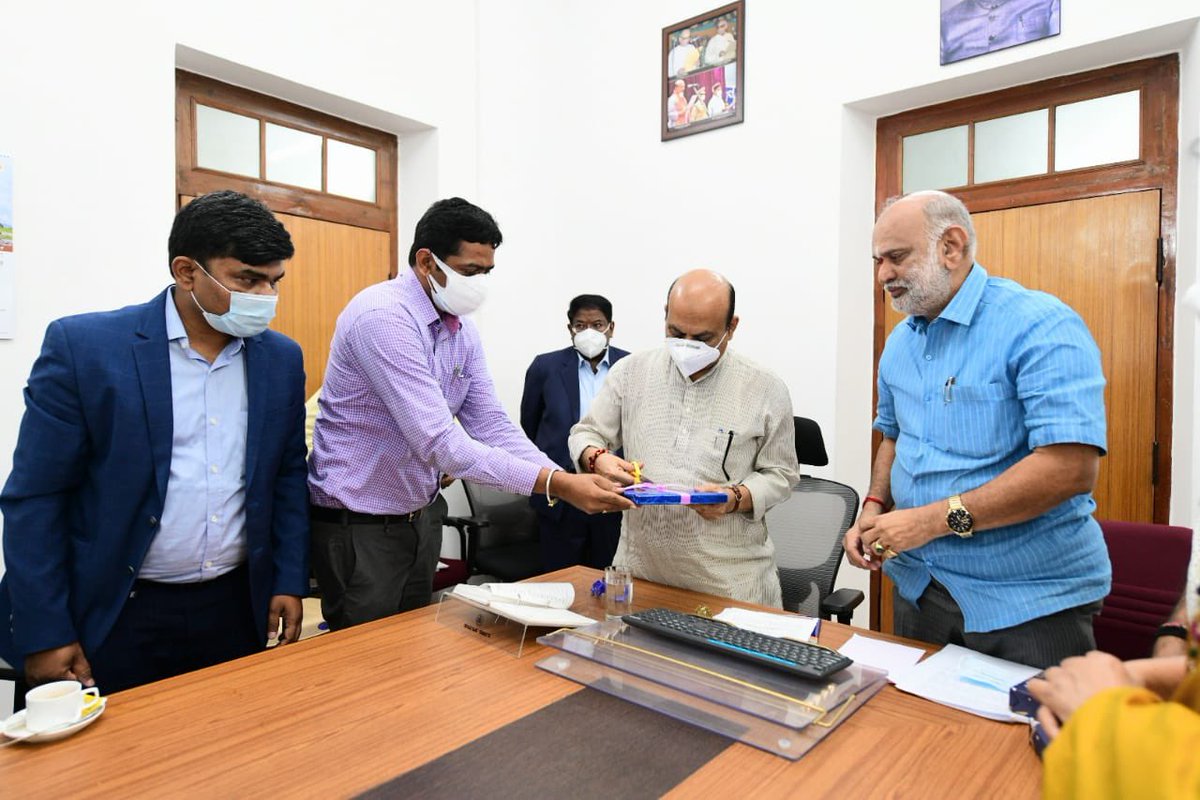 IT उद्योग लगाना है तो मध्य प्रदेश आइए, निवेशकों को रिझाने बेंगलूरु में लाल कालीन बिछा रही सरकार