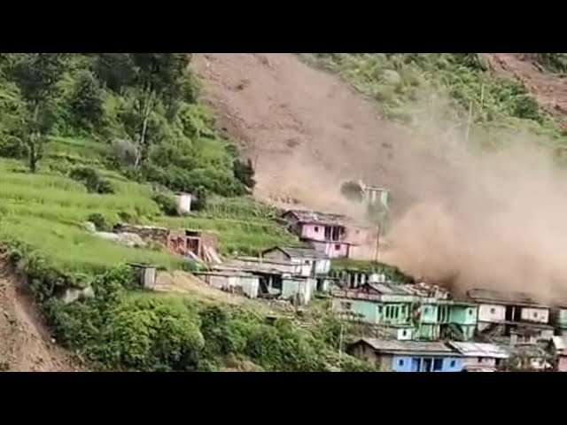 चेरवान कंगन इलाके में फटा बादल, श्रीनगर-कारगिल मार्ग बंद