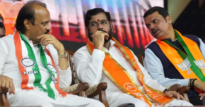 5 दिसंबर को शाम पांच बजे आजाद मैदान में सीएम का शपथ ग्रहण समारोह होगा