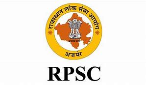 सहायक आचार्य भर्ती की विज्ञप्ति में आयोग ने कहीं भी स्पष्ट नहीं किया कि कौनसी शैक्षणिक योग्यता वाले अभ्यर्थी आवेदन कर सकते हैं।