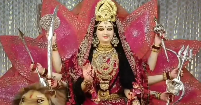 80 तोला सोने से होगा महालक्ष्मी का श्रृंगार, दुबई से आएगा स्वर्ण मुकुट